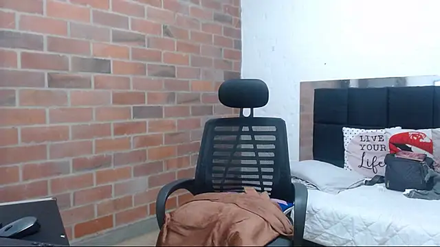 samantha__karolstone's cam snapshot