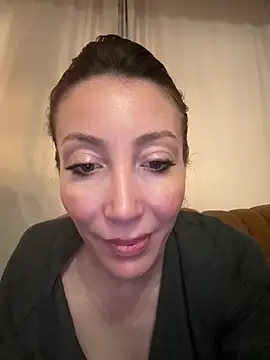 HellaryTourent's cam snapshot