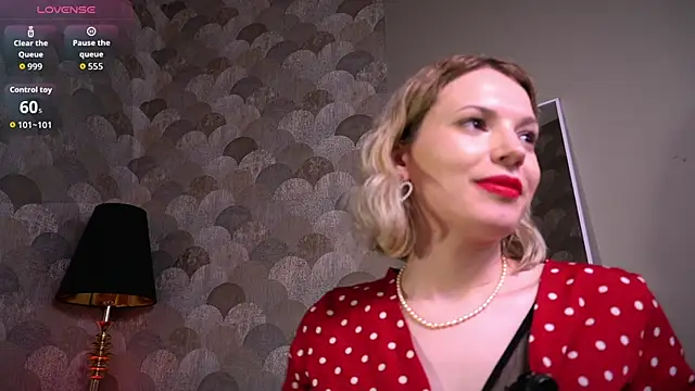 VinylKiss's cam snapshot