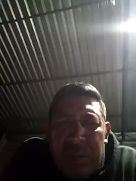 Emilis2347's cam snapshot