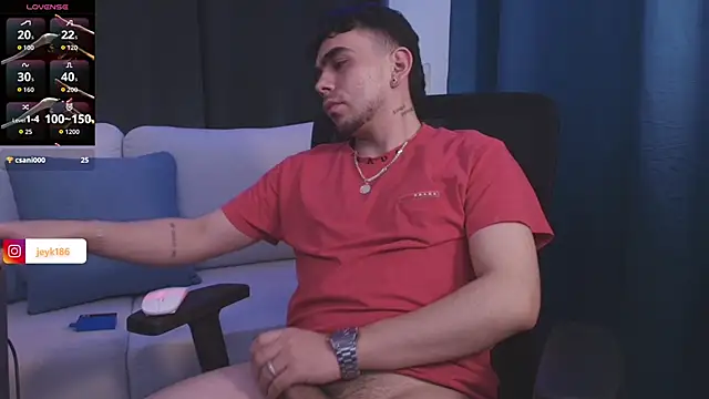 Guccy_Boy_Club's cam snapshot