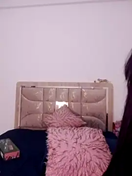 Hot-inasss live sex cam