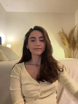 Lovinggirl_'s cam snapshot