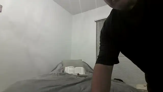 Peachestabby147's cam snapshot