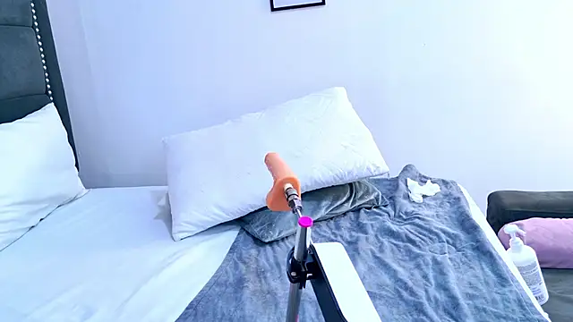 AmbherBlake's cam snapshot