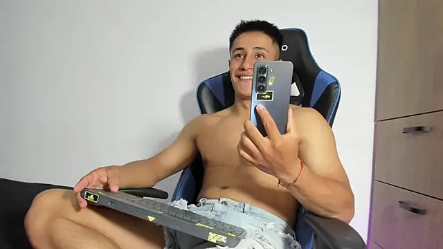 dorman_boy's cam snapshot