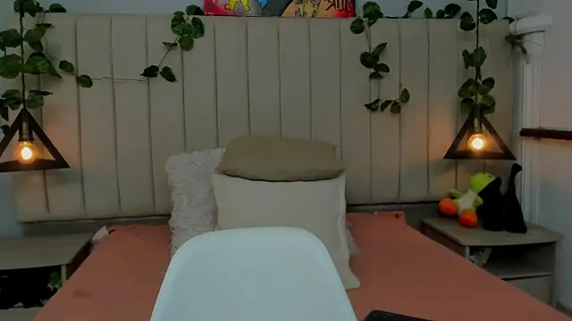 Paulina_Lopezz's cam snapshot