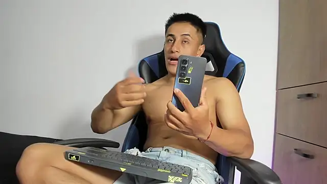 dorman_boy's cam snapshot