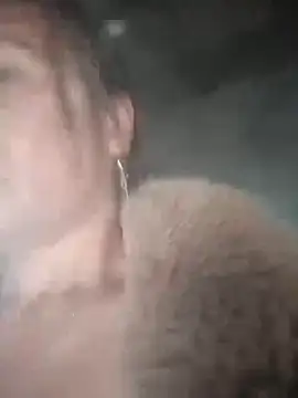 cutebobi's cam snapshot