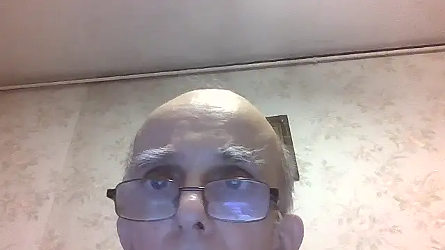 mariusica1@xh live sex cam