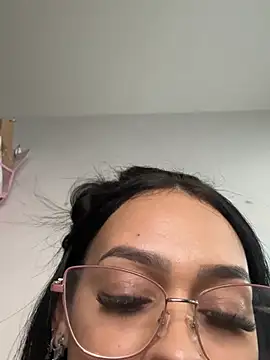 Lylyyy01's cam snapshot