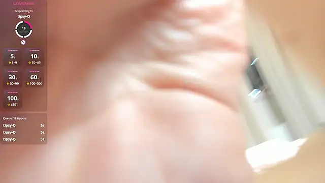 Zirael_swan's cam snapshot