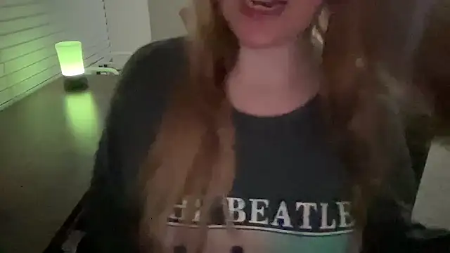 MollyJenson's cam snapshot