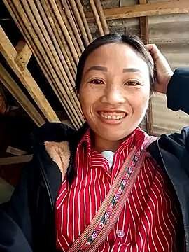 lucybaby00 live sex cam