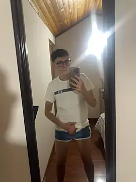 CamiRojas_boy live sex cam