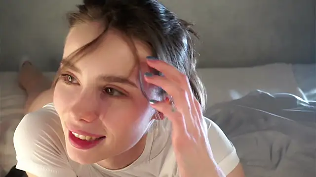 MonetLeitman live sex cam