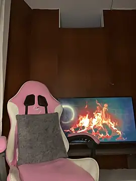 Chloe_Mullerr's cam snapshot