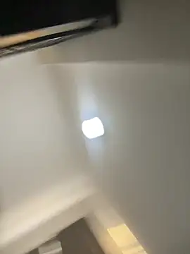 Bustygoddess32 live sex cam