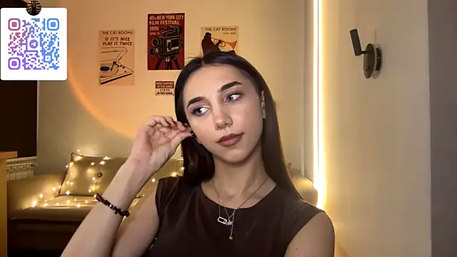 LinaMour's cam snapshot