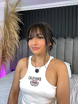 Nanda_vixen_'s cam snapshot