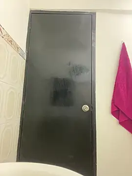 Lauraaa_pink18's cam snapshot