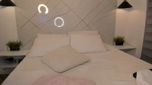 ANTONELLA__ROUSE_'s cam snapshot