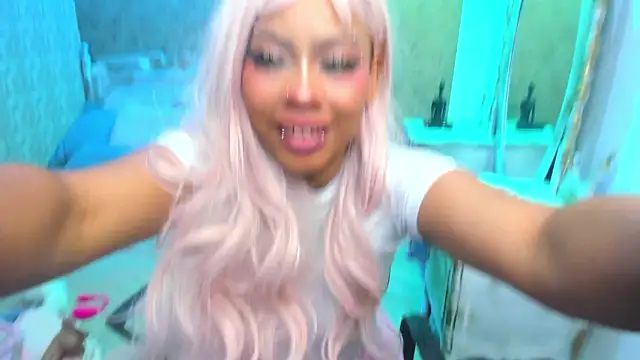 Sofia_clk's cam snapshot