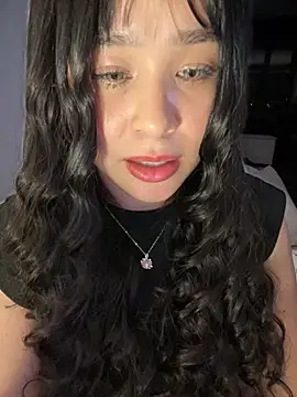 bella_parisi's cam snapshot