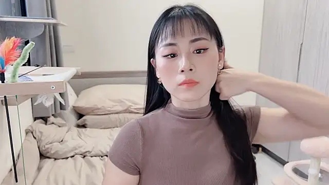 BabyOneDaily's cam snapshot