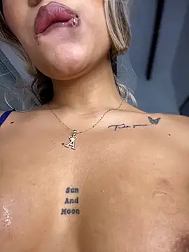 MystiqueXXX live sex cam