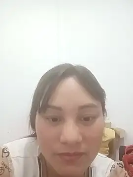 Momo-biki live sex cam