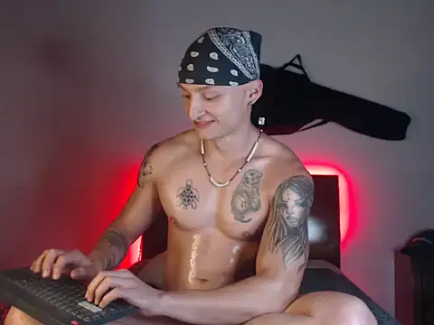 ArthurPhoenixx live sex cam