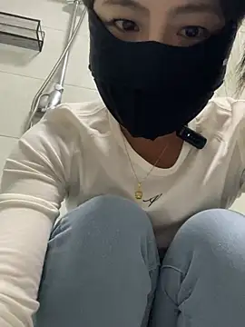 mi-ki1314 live sex cam