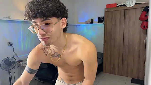 Kisan_Smith live sex cam