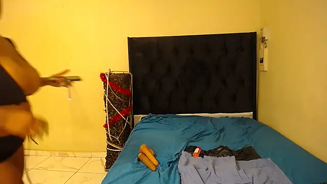 sexydiamond15's cam snapshot