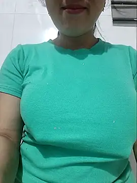 Shine_Mai's cam snapshot