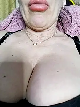 lindaledi2 live sex cam