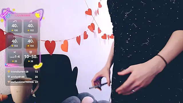 Littlepinkcat live sex cam