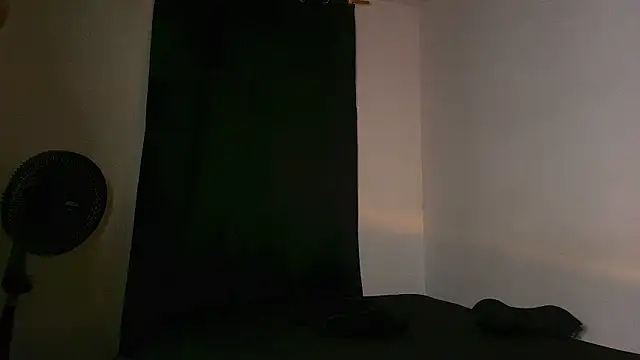 Demian-melany live sex cam