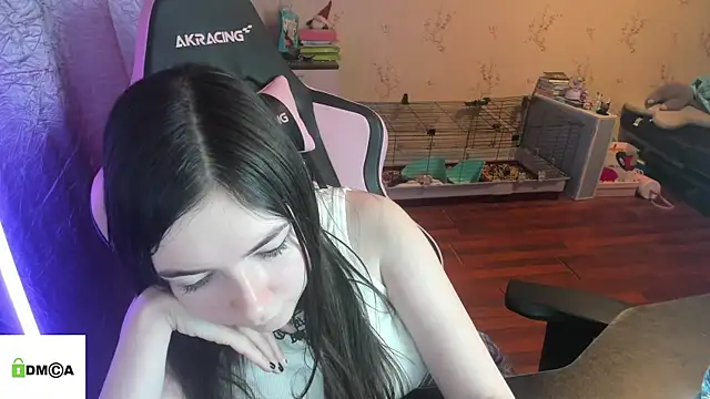 Crazy_forest_fairy's cam snapshot