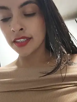 Fox_Roxxan's cam snapshot