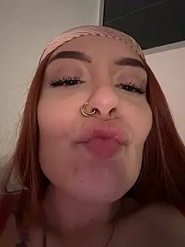 alesziarose_'s cam snapshot