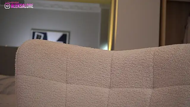 LexieLoree live sex cam