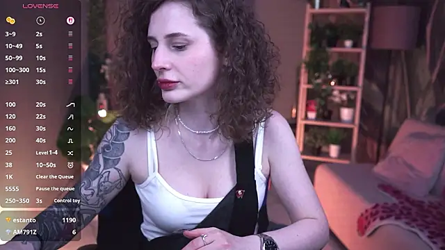 OliviaMcClean's cam snapshot