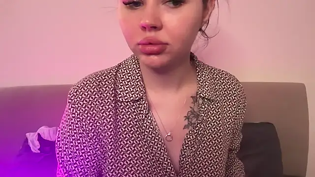 AlmaryKim live sex cam