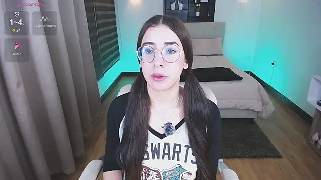 KittyCute- live sex cam