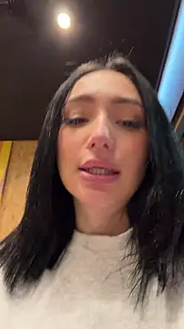 Maddy_Jones's cam snapshot