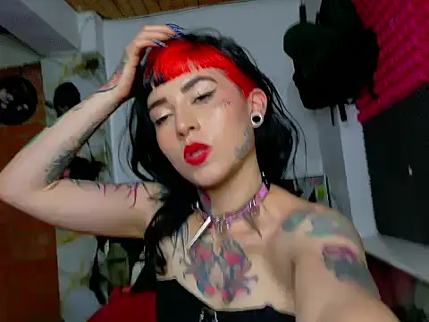 nova_kitttyy's cam snapshot