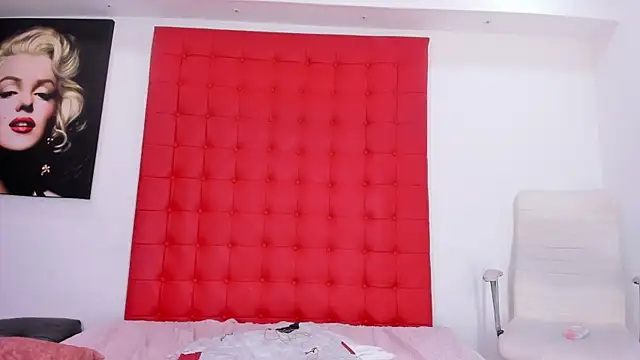 Zoe__smiith's cam snapshot