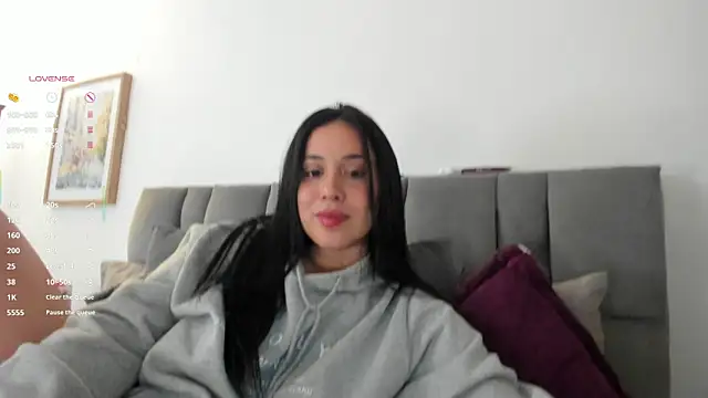 Gigi-bom live sex cam